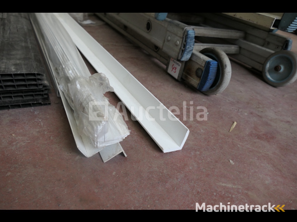 Evenwicht van diverse hout- en gevelplaten