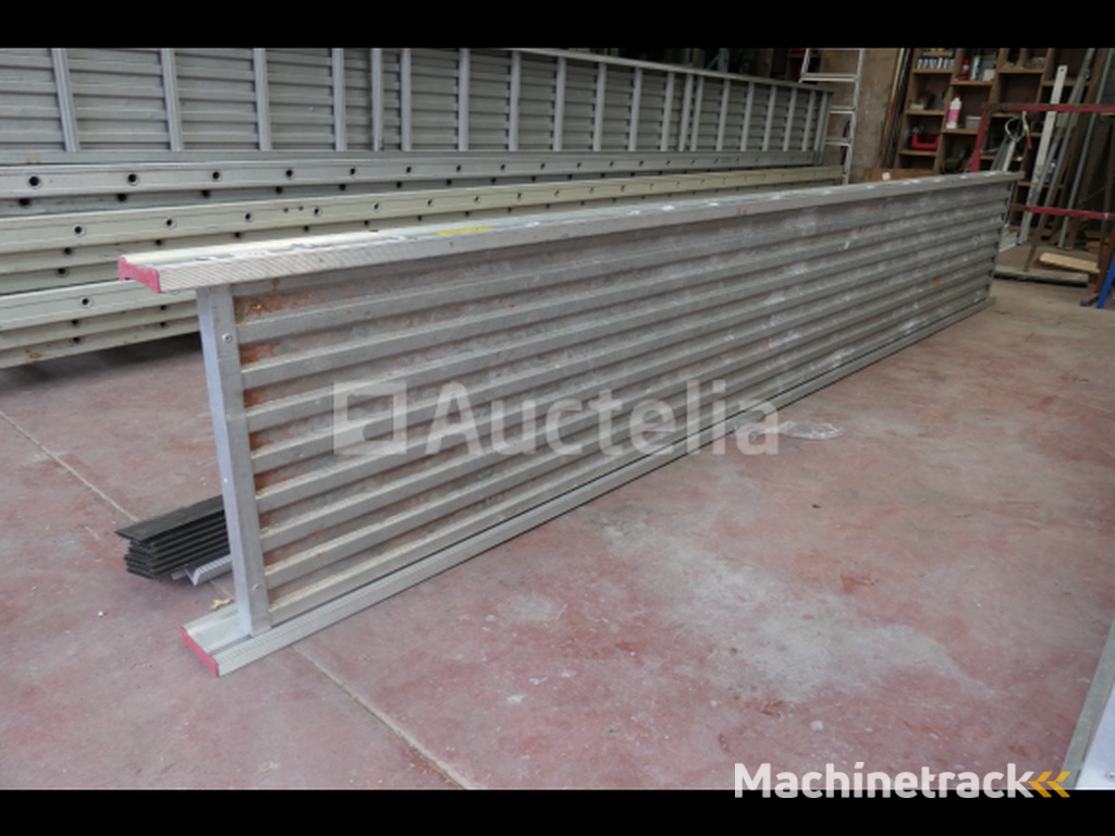 Perfecty aluminium walkway