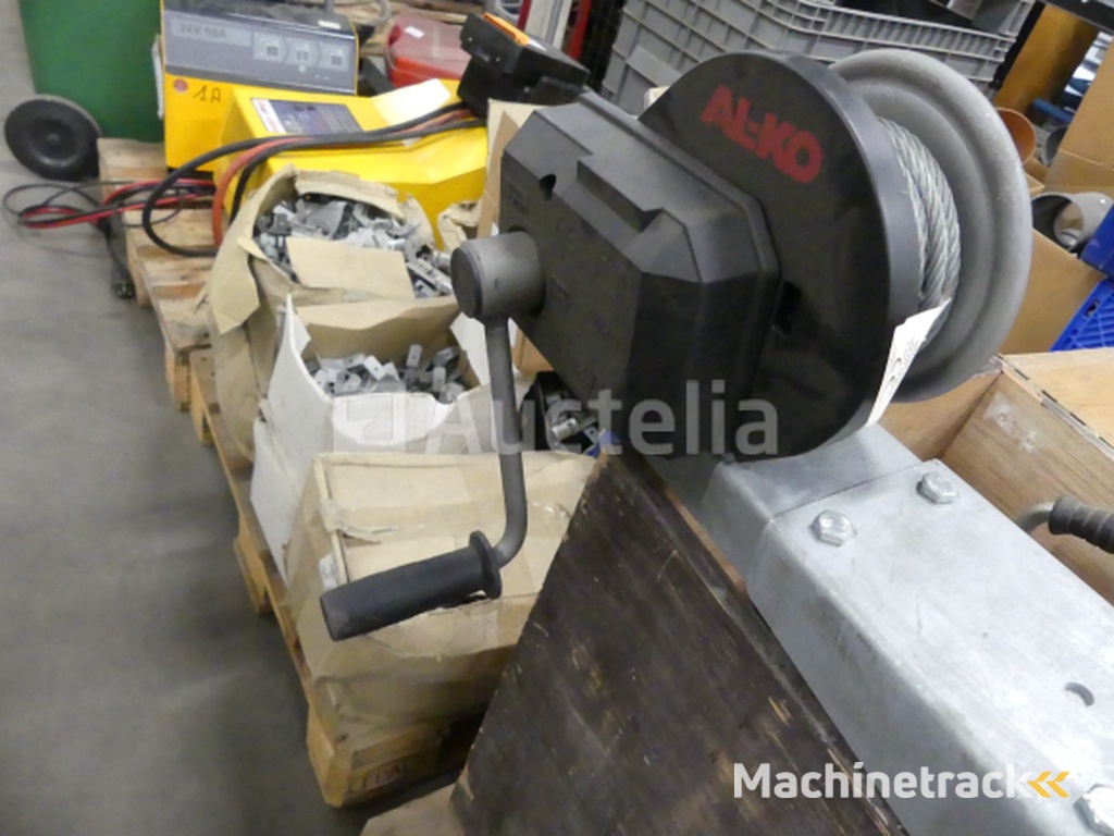 Alko 901 plus manual winch