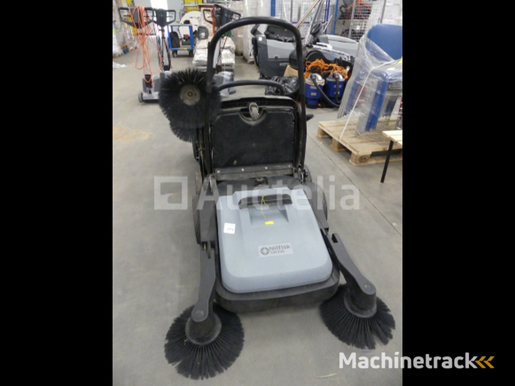 3 Nilfisk SW250 Manual Floor Brushes