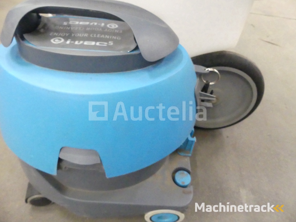 Dema Foam Cannon, I-Vac Vacuum Cleaner