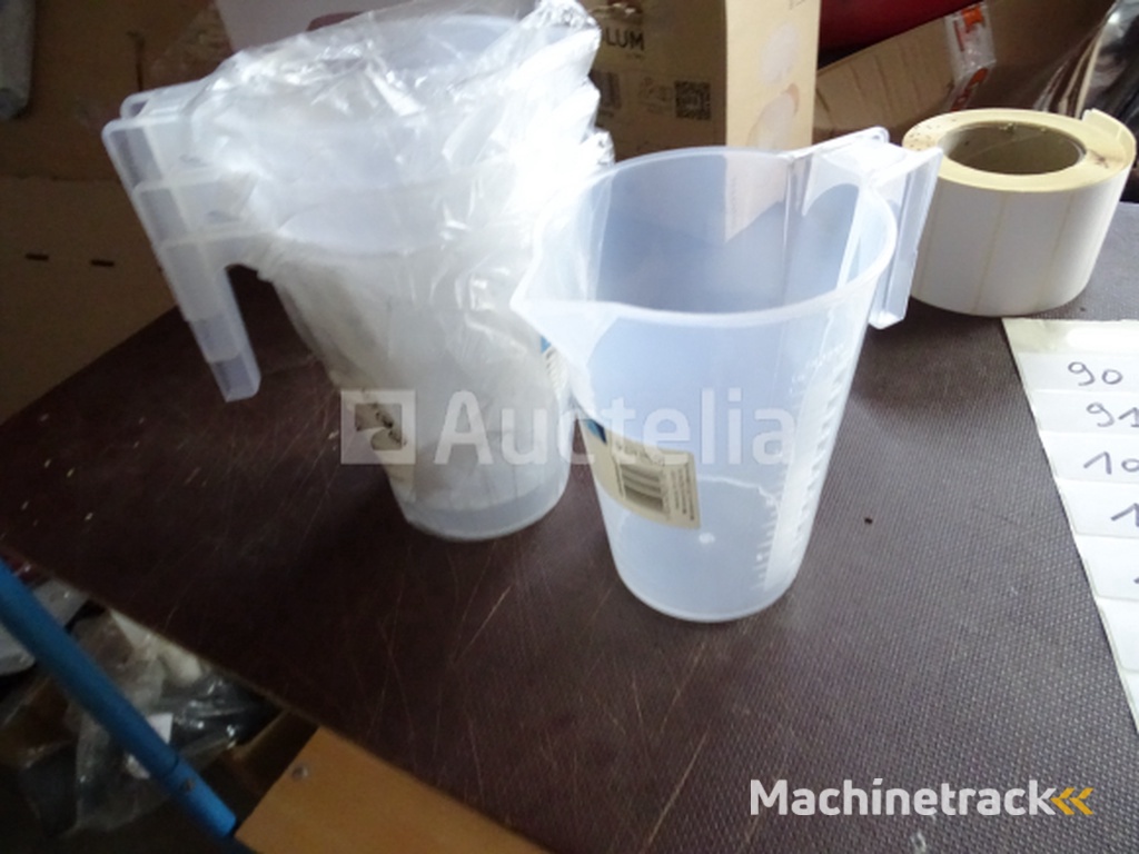 4 x 1 L SILVERLINE Measuring Pitchers