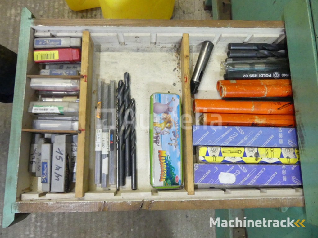 Mecatec CTV-800 freesmachine met kast en toebehoren