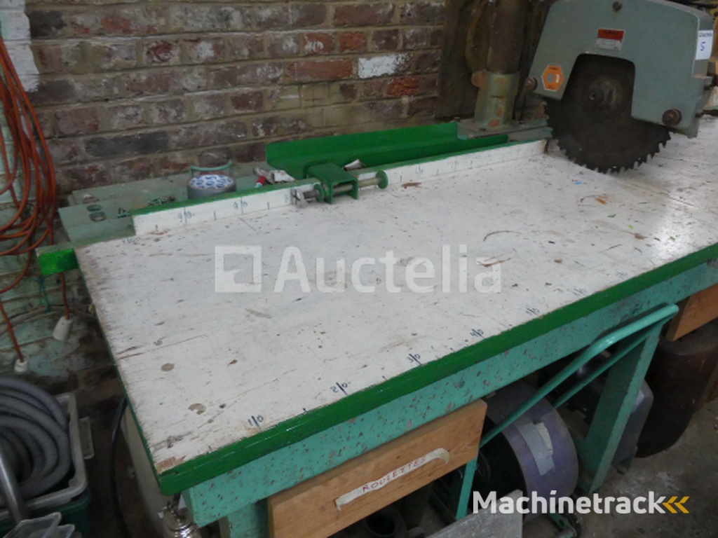 DeWalt 1600 radiaalzaag