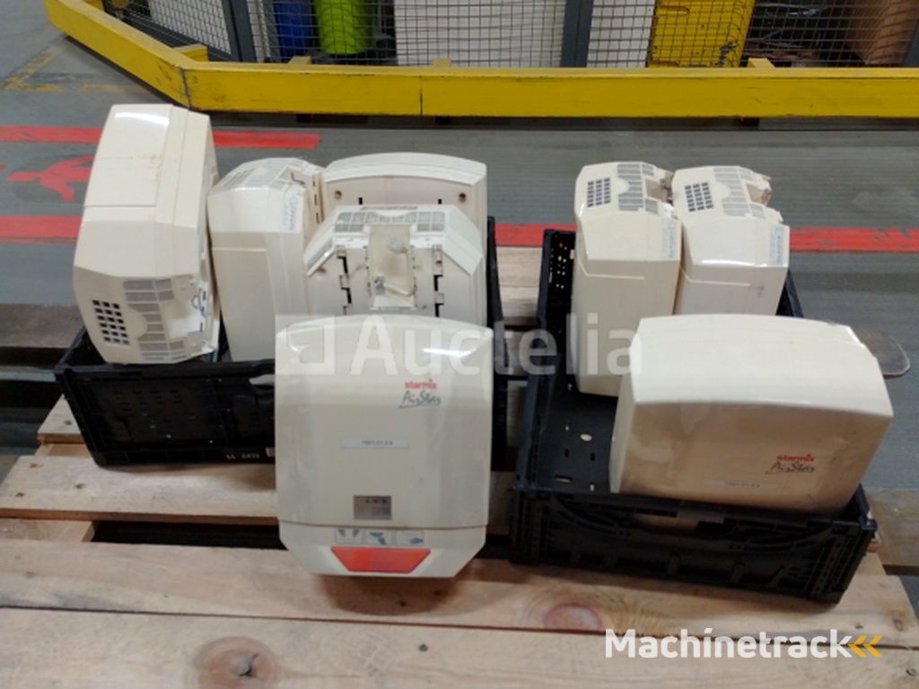 8 electric hand dryers for toilets