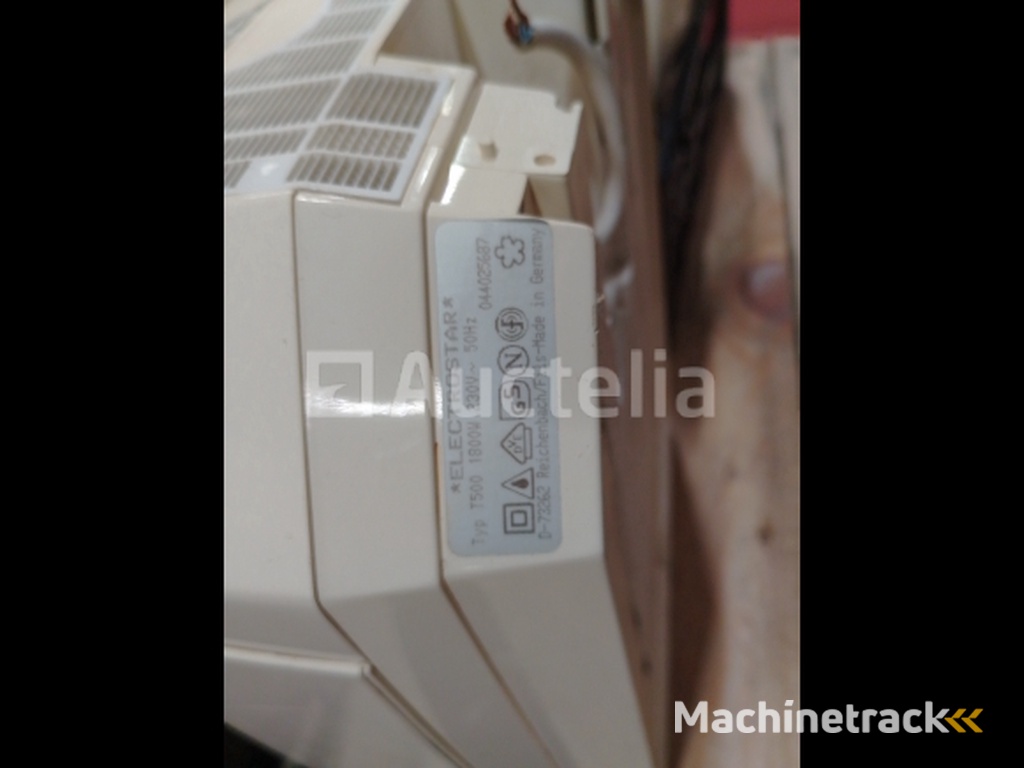 8 electric hand dryers for toilets