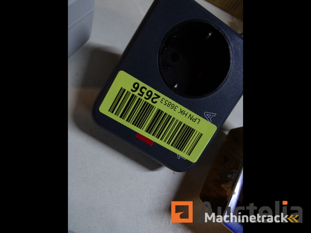 10 Miscellaneous Electrical Items (See Photos)