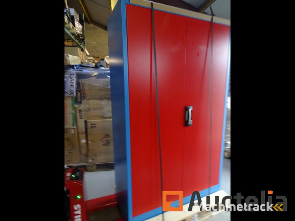 Workshop cabinet with 4 shelves - Store value 875 €
