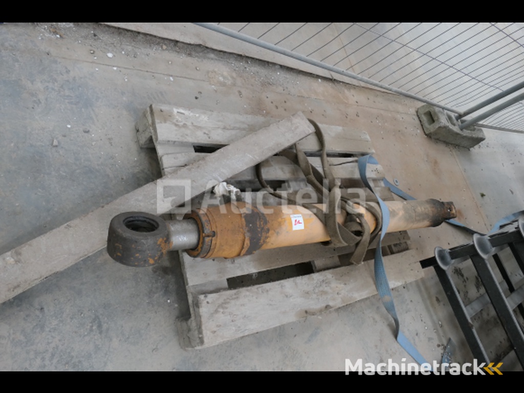 5 Hydraulic Cylinders for Case 1088