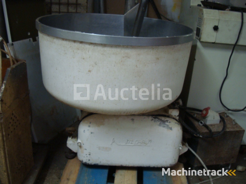 Pétrin DIOSNA. D100