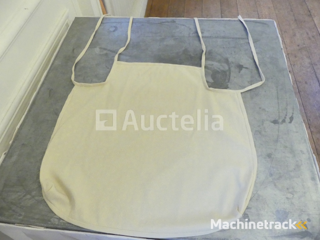 8 Beukenhouten stoelen in Louis-stijl 16