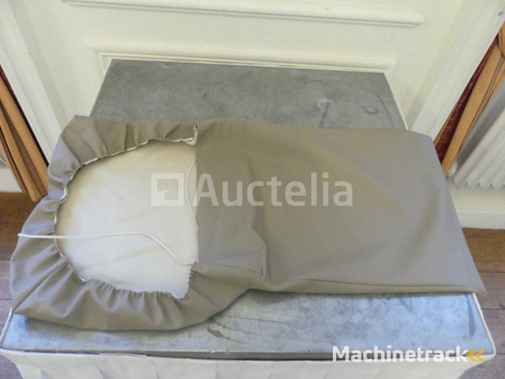 8 Beukenhouten stoelen in Louis-stijl 16