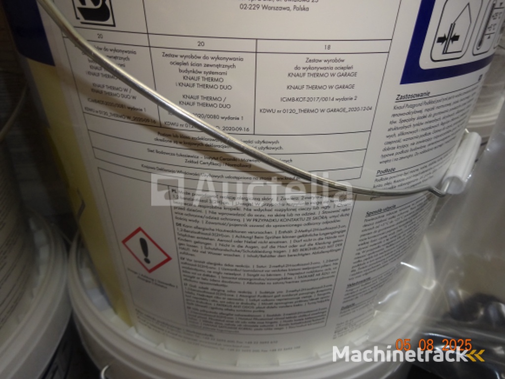 12 buckets of PUTZGRU®