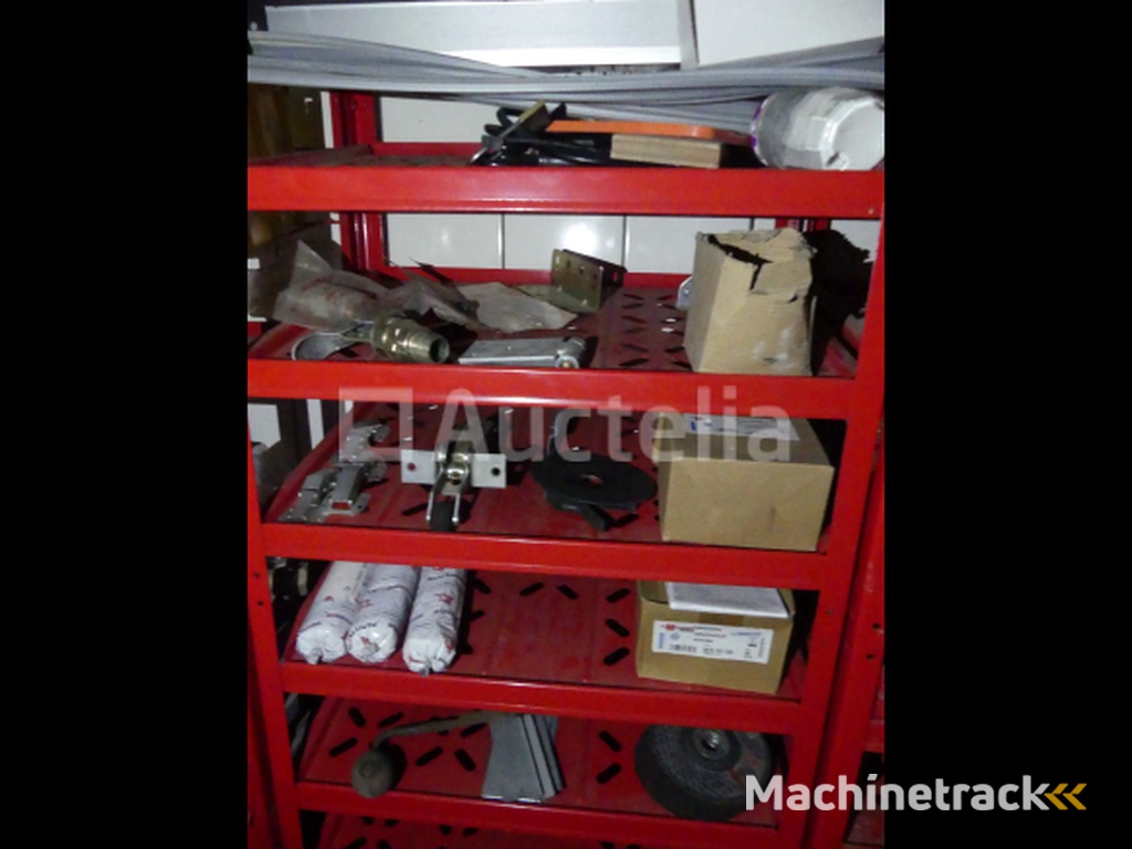 4 Planken met hardware