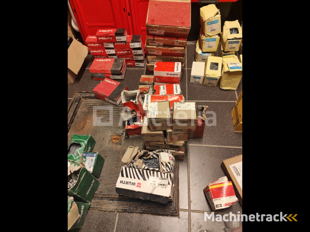 Zeer grote partij hardware HILTI, WURTH, ENZ.;