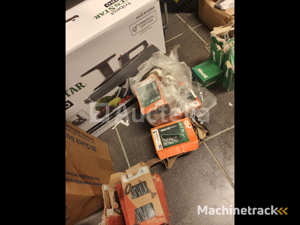 Zeer grote partij hardware HILTI, WURTH, ENZ.;