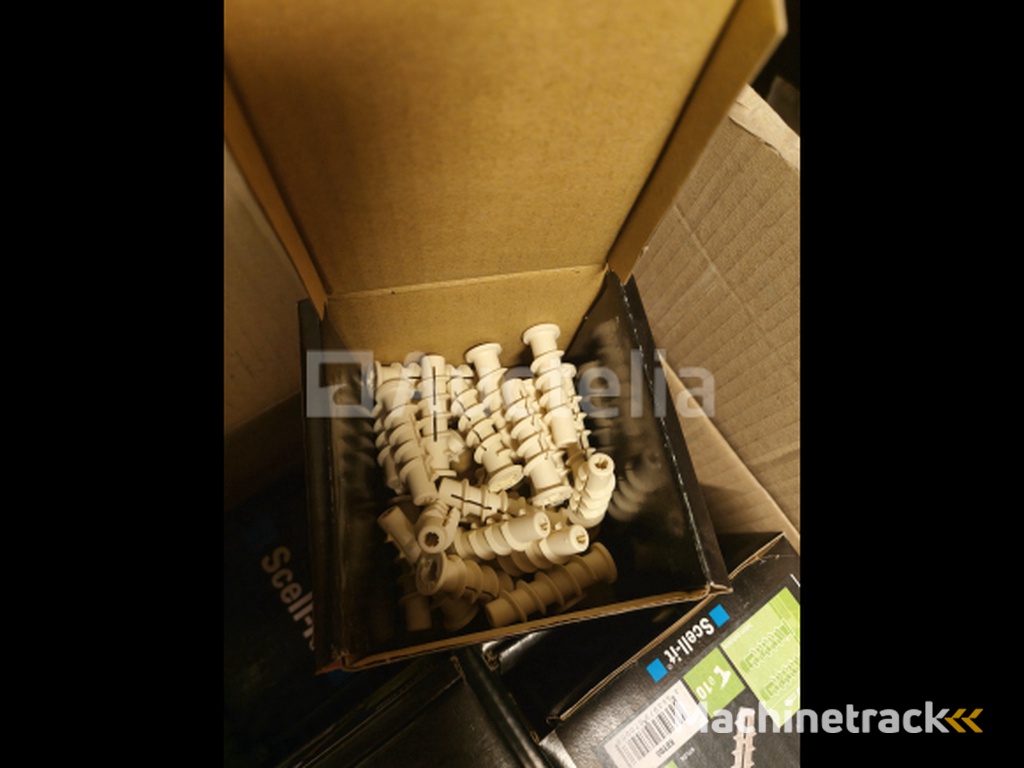 Zeer grote partij hardware HILTI, WURTH, ENZ.;