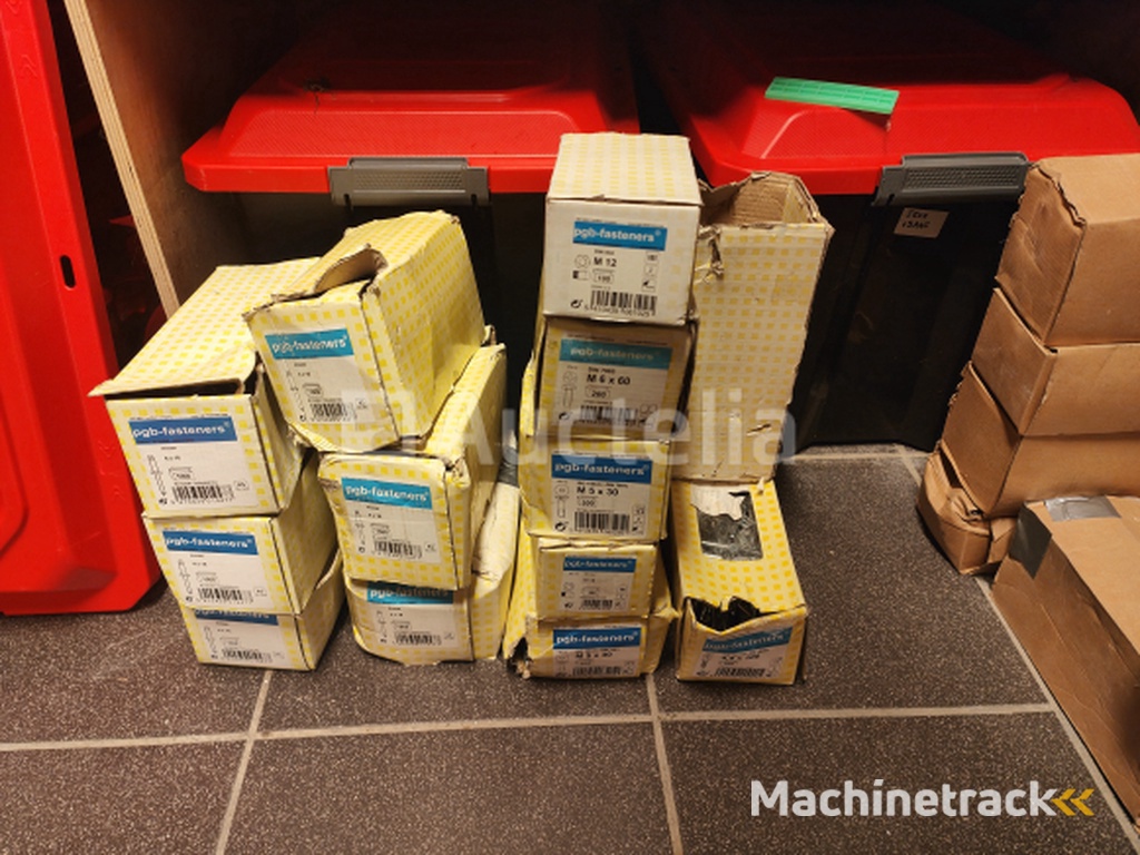 Zeer grote partij hardware HILTI, WURTH, ENZ.;