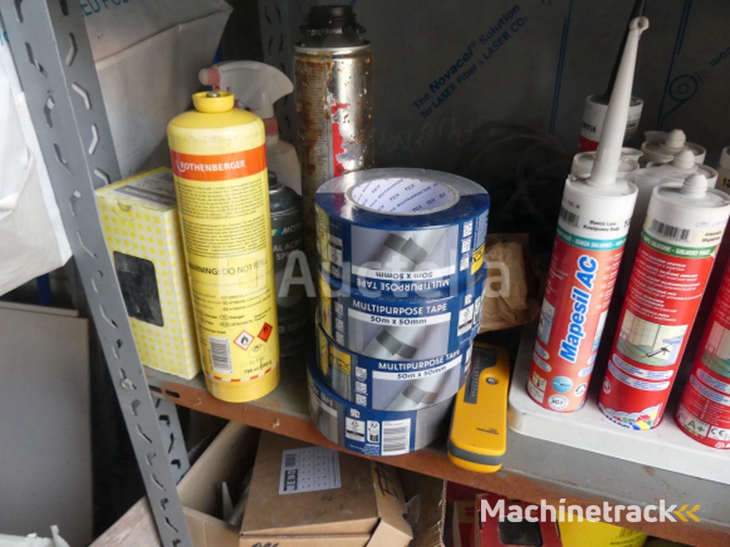 2 Planken en de inhoud ervan