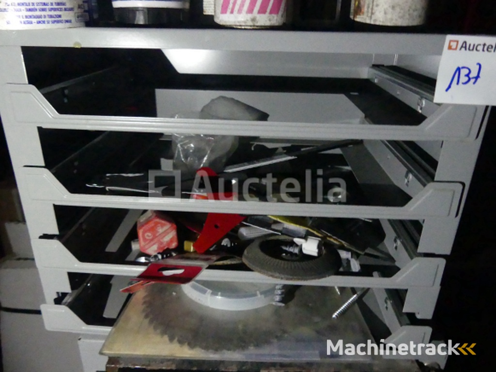 5 planken, krat voor opslag, 4 koffers