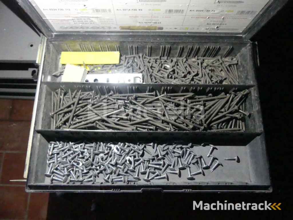 5 planken, krat voor opslag, 4 koffers