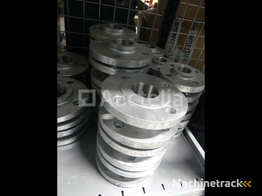 59 Flanges (various diameters)