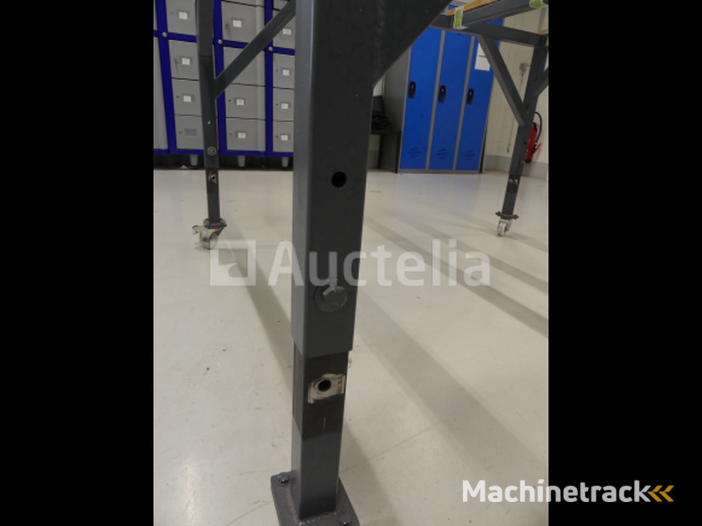 Work table on wheels