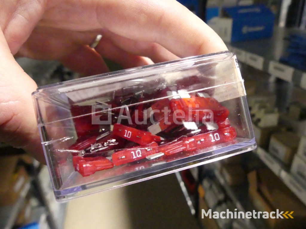 Splitters, relays, relay brackets, fuses, etc.