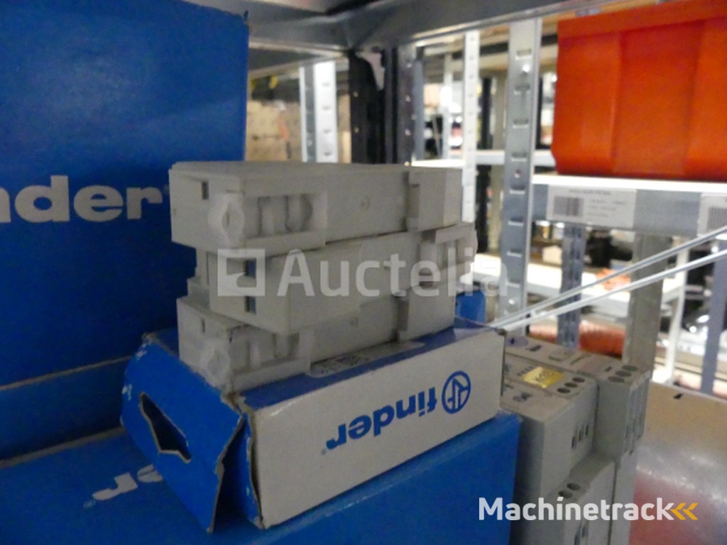 Splitters, relays, relay brackets, fuses, etc.