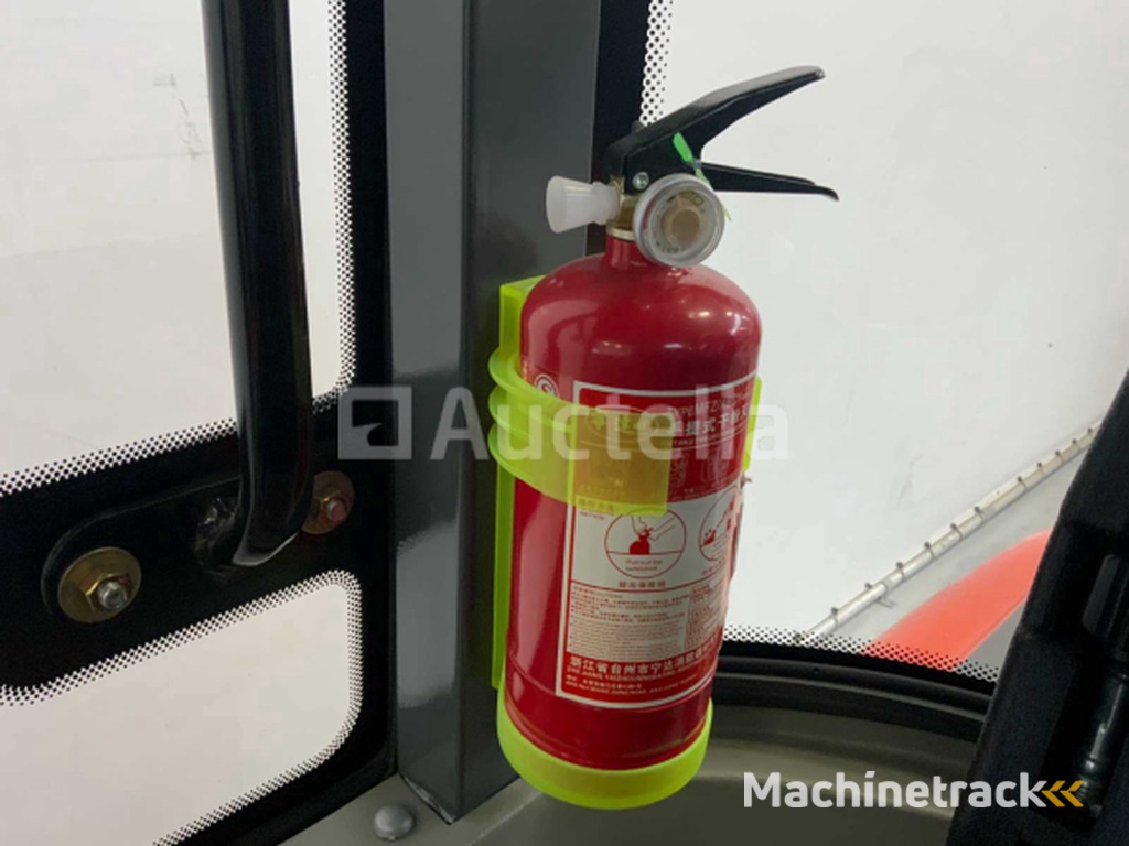 Everun - 2025 - ER16 - Articulated wheel loader with quick coupler