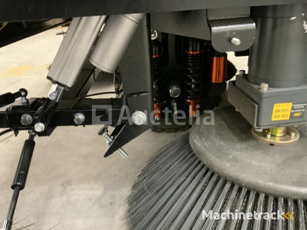 Daewoo DAS100 sweeper