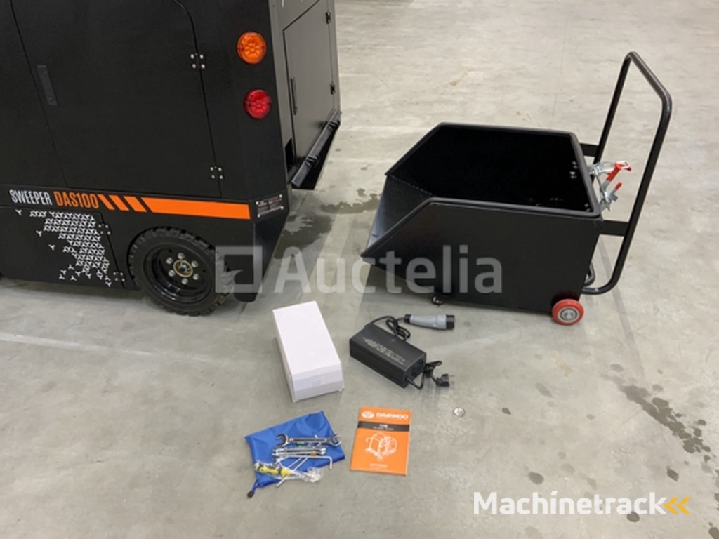 Daewoo DAS100 sweeper