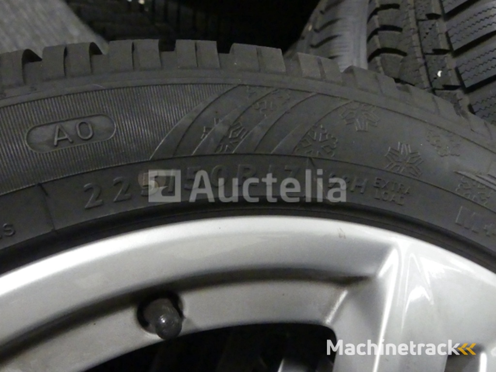 4 Winter tyres on Dunlop + Trocmoh aluminium rims
