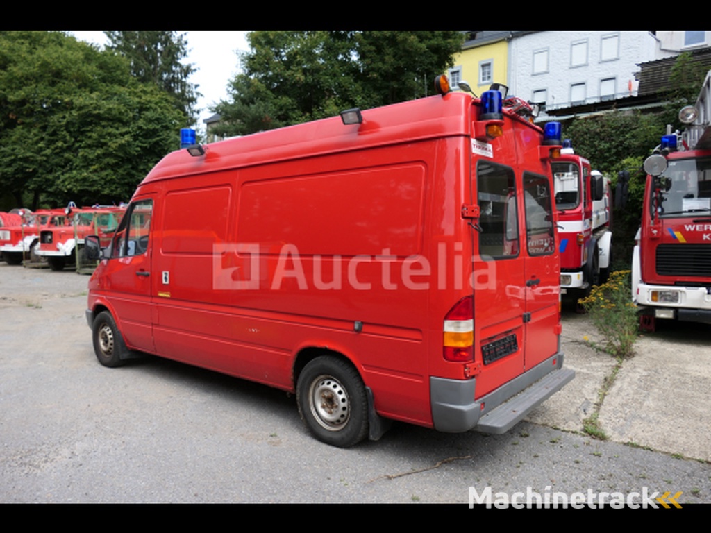 Mercedes-Benz TN 312 DD van (1995-241.169 km)