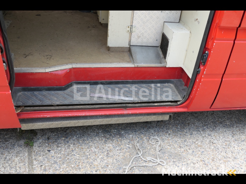 Mercedes-Benz TN 312 DD van (1995-241.169 km)