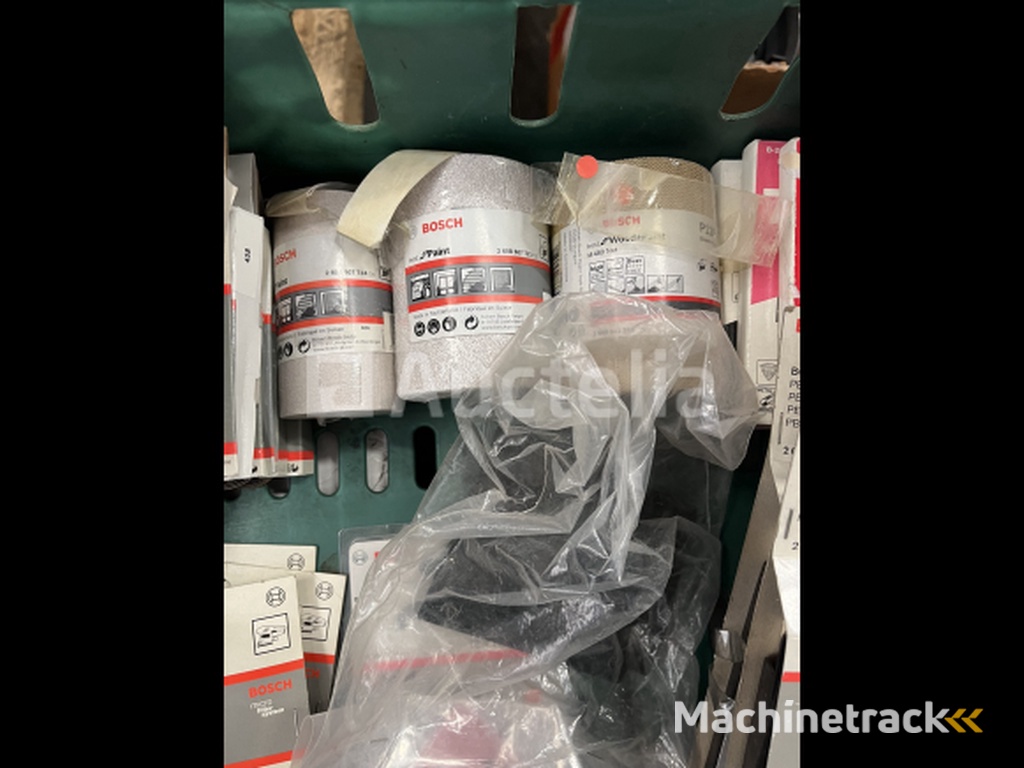 Partij schuurmiddelen Makita en Bosch