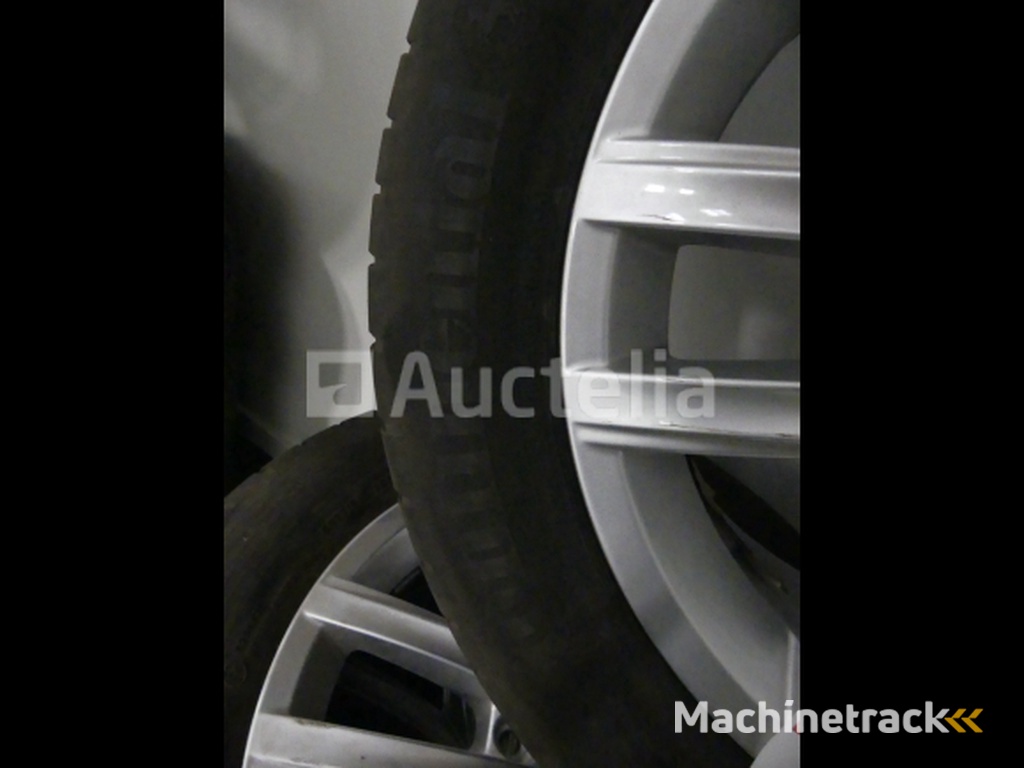 4 Zomerbanden op aluminium velgen Continental ContiEcoContact 5 - 205/55 R16V