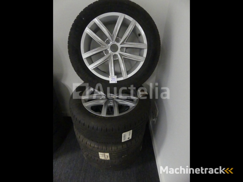 4 Zomerbanden op aluminium velgen Continental ContiEcoContact 5 - 205/55 R16V