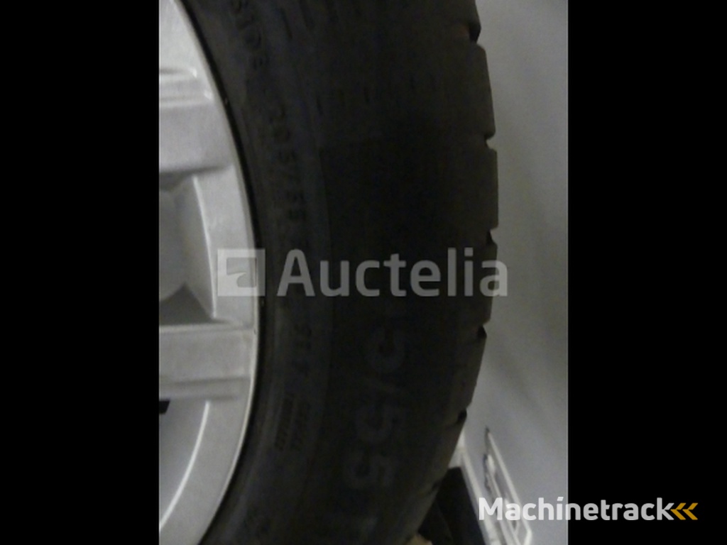 4 Zomerbanden op aluminium velgen Continental ContiEcoContact 5 - 205/55 R16V