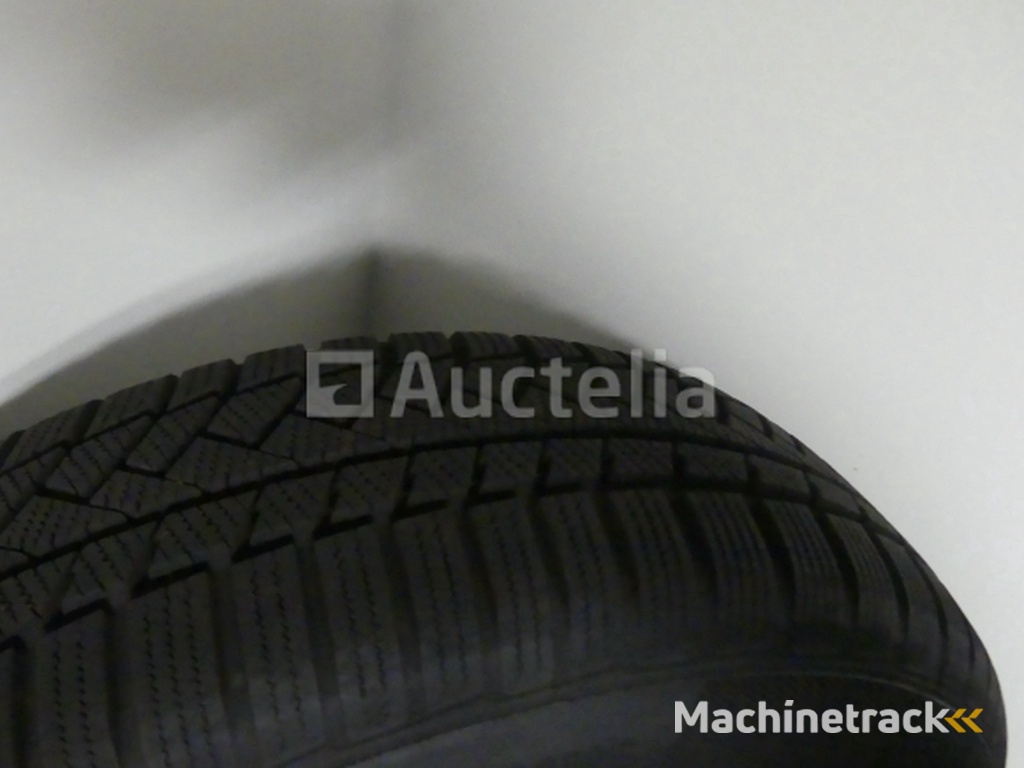 4 Winter tyres on aluminium rims Continental Wintercontact TS850P - 215/65 R17