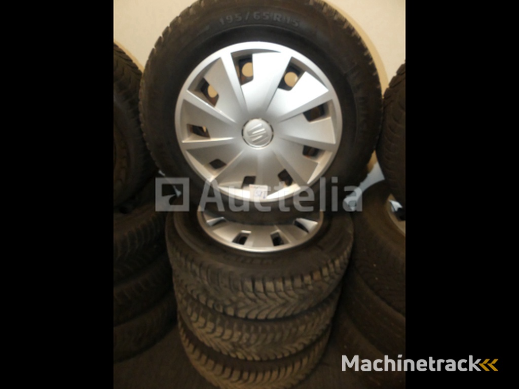 4 Winter tyres on Michelin Alpin sheet metal rims - 195/65 R15