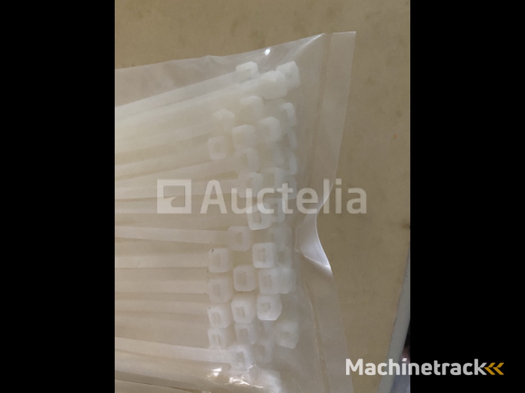 400 tie ribs 4,8x370 mm in 4 pakken van 100