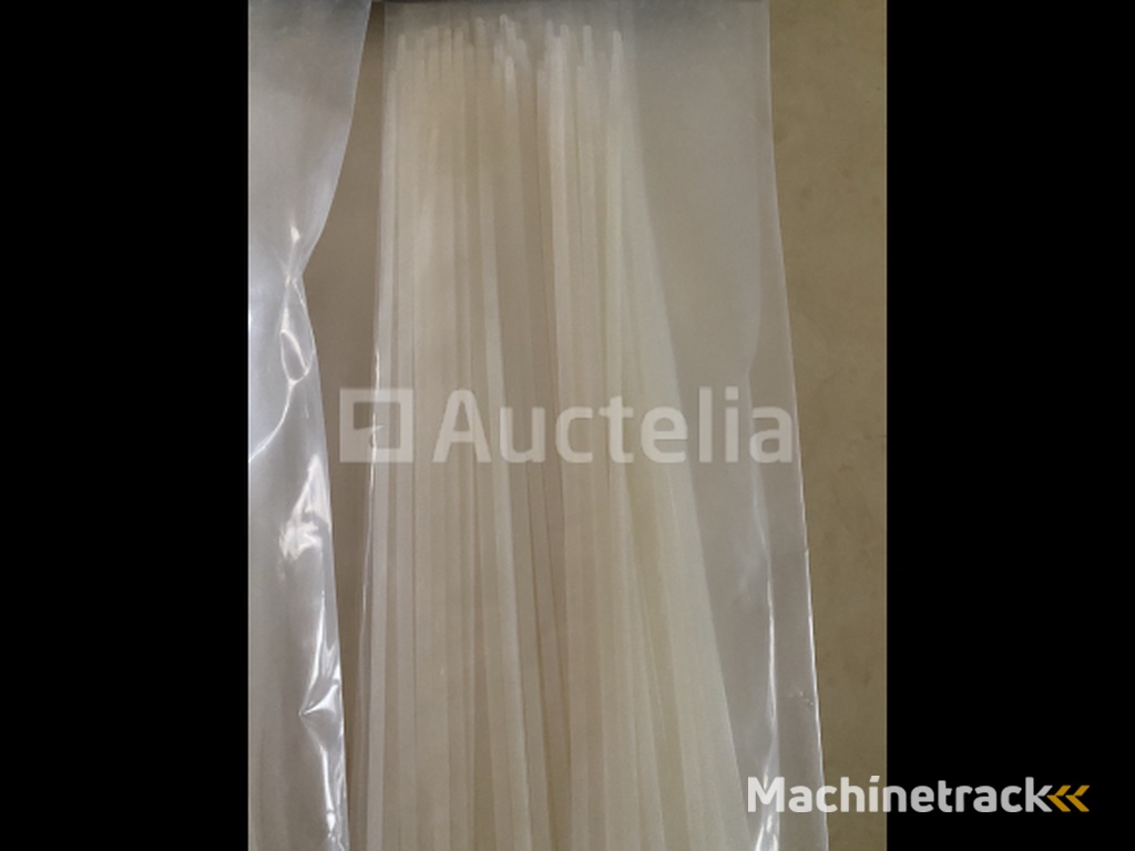 400 tie ribs 4,8x370 mm in 4 pakken van 100