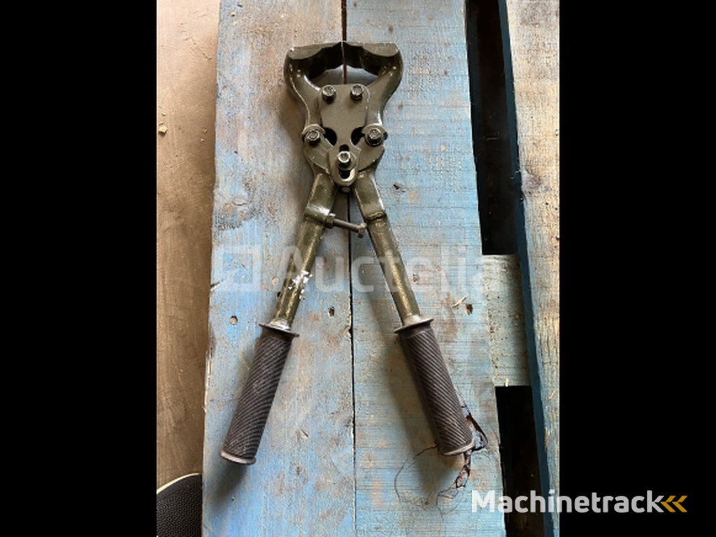 Tang voor paardenhoeven