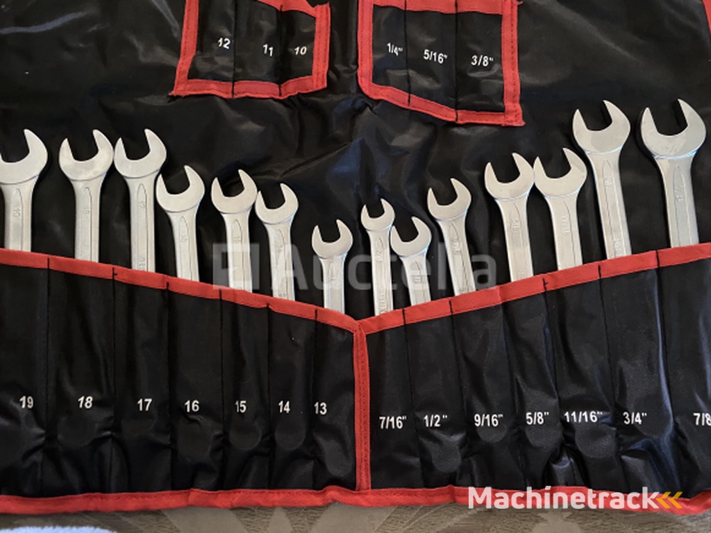 50 piece key set European and English sizes