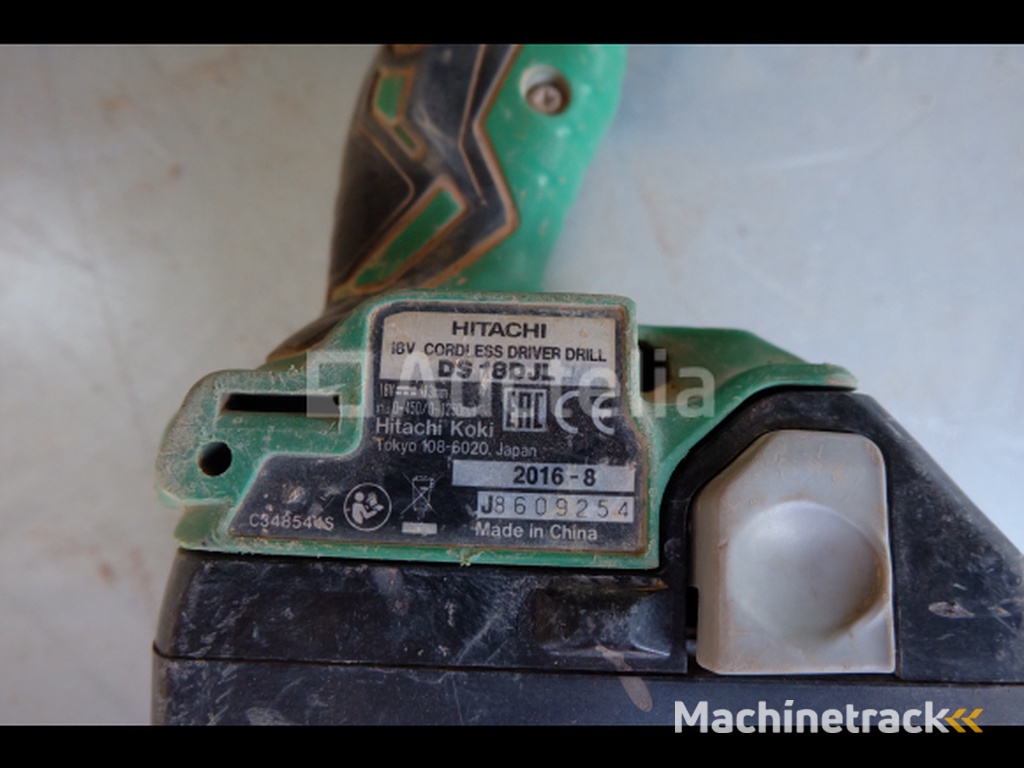 Hitachi DS18DJL screwdriver