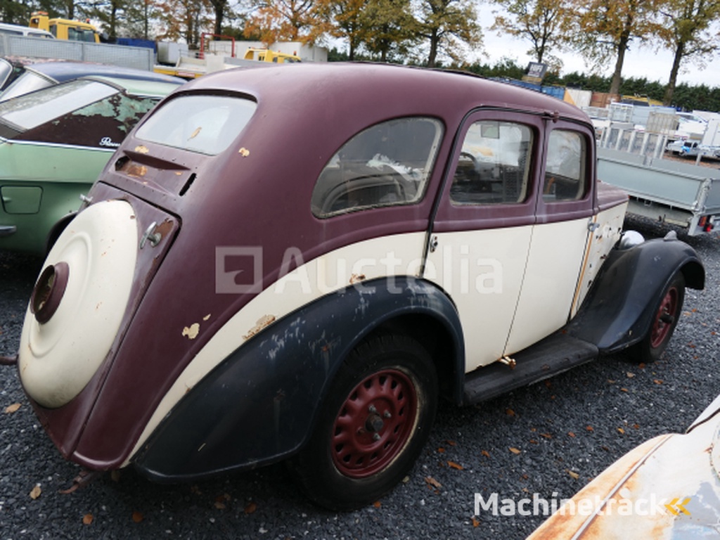 Antieke auto om Peugeot Peugeot 301 te restaureren (VIN: 39085)