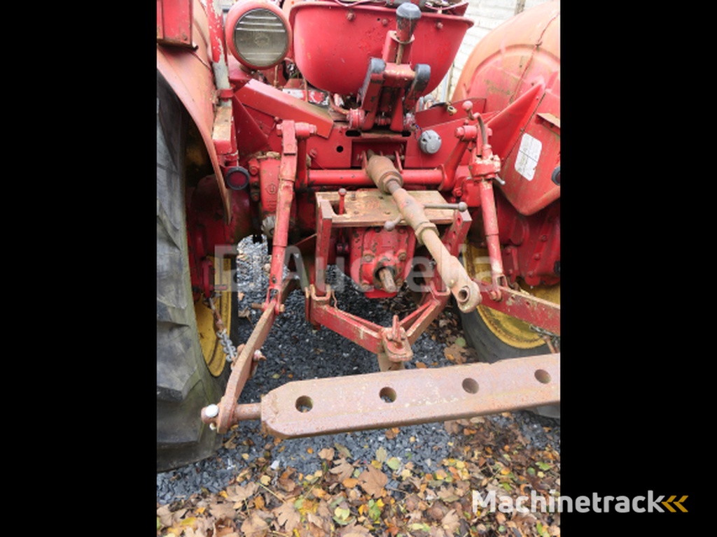 David Brown 950 landbouwtractor met voorlader (VIN: 950A401320)