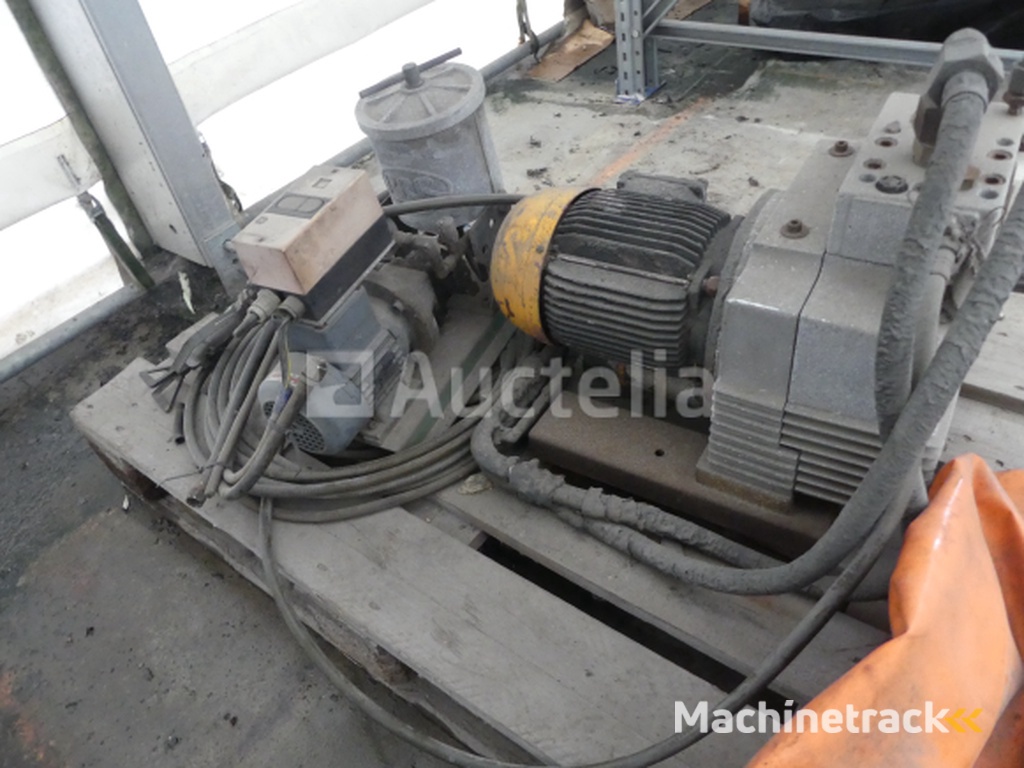 Wagner Industrial Paint Sprayer