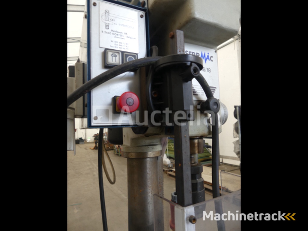 Serrmac NAG16/18 Kolomboormachine
